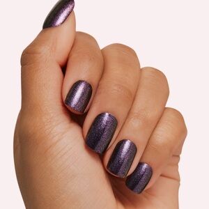 Dashing Diva Gloss Ultra Shine Gel Nail Strips - Purple Shimmer